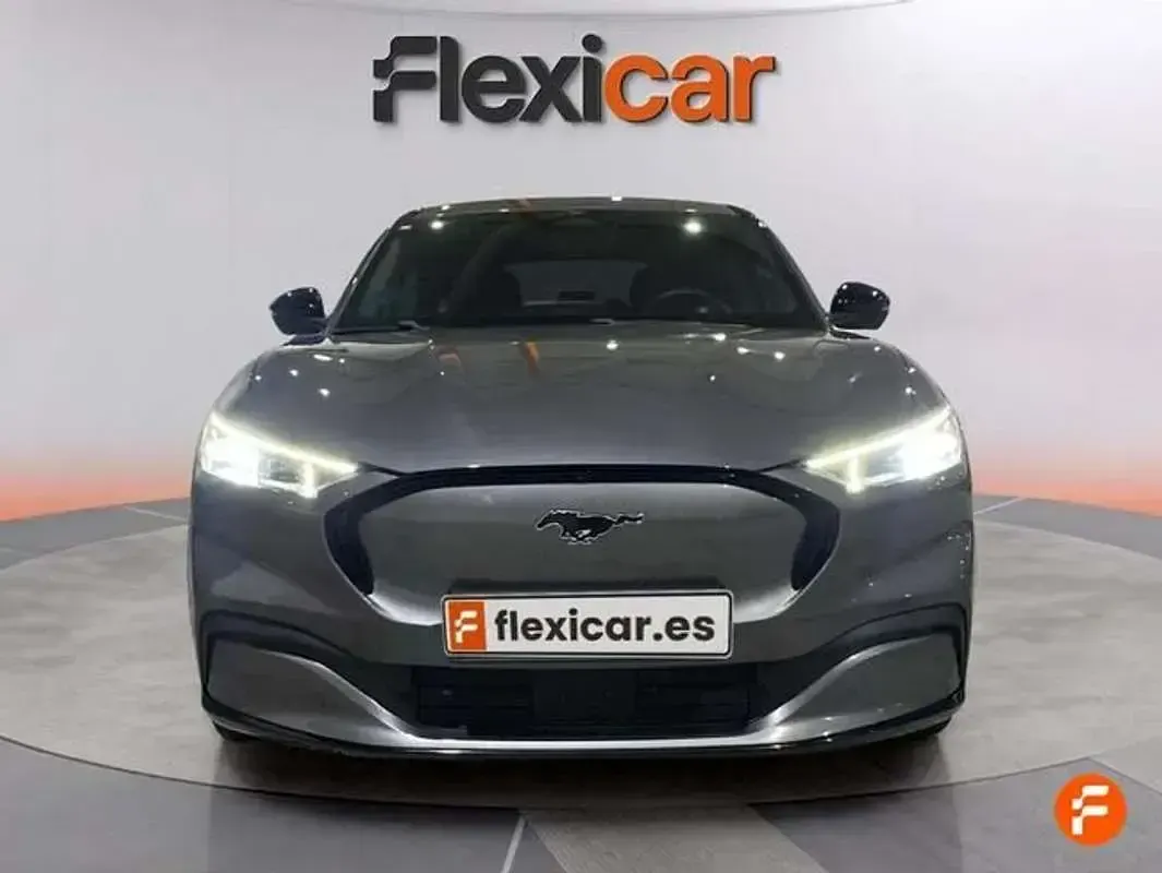 Usado Ford Mustang Mach-E 216 kW (294 CV) 2023 Gris SUV