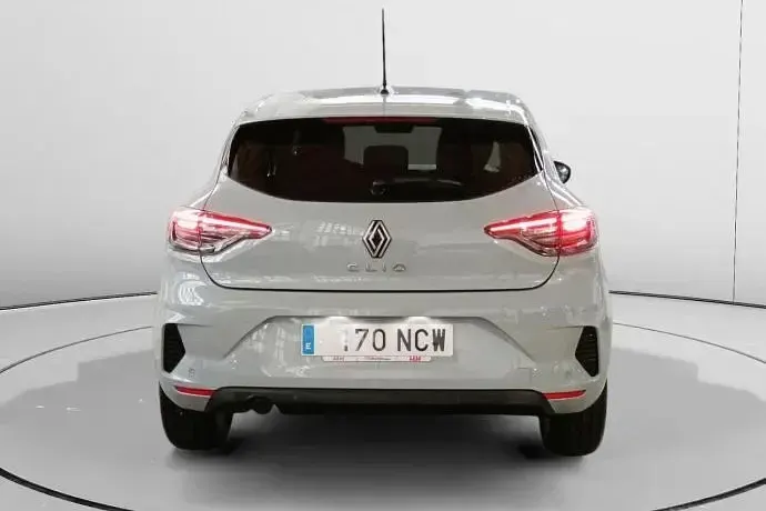 Usado Renault Clio Evolution 101 CV (74 kW) 2025 Utilitario