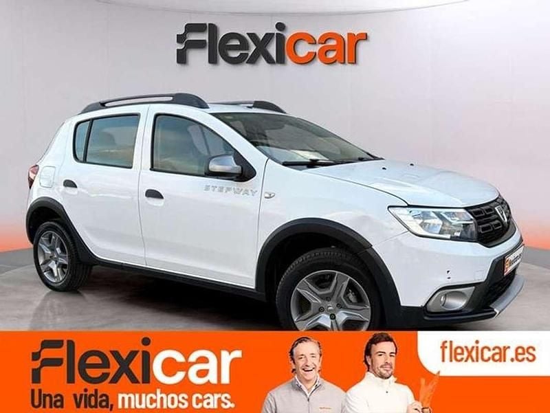Usado Dacia Sandero Stepway 90 CV (66 kW) 2017 Blanco Berlina