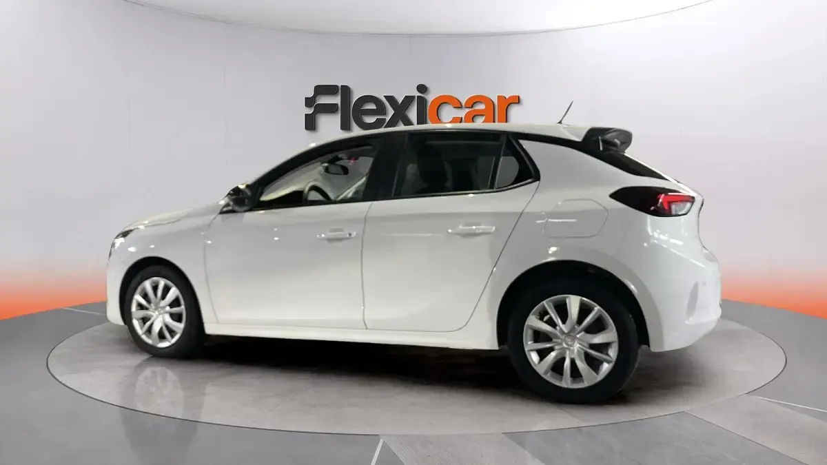 Usado Opel Corsa 101 CV (74 kW) 2024 Blanco Utilitario