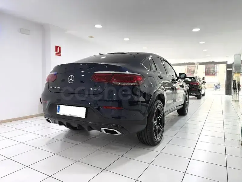 Usado Mercedes GLC300e 320 CV (235 kW) 2021 Azul SUV