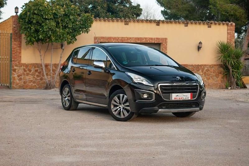Usado Peugeot 3008 Style 130 CV (95 kW) 2016 Negro Utilitario