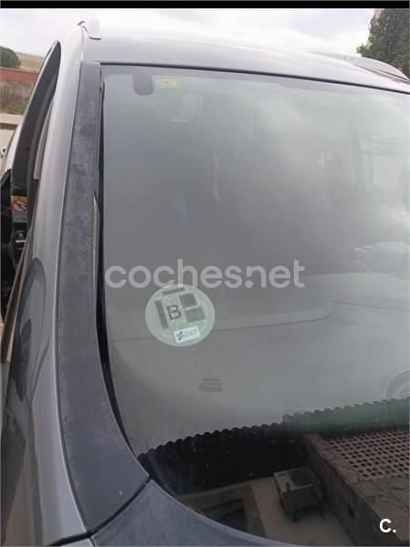 Usado Seat Altea XL Reference 105 CV (77 kW) 2011 Gris / plata Monovolumen