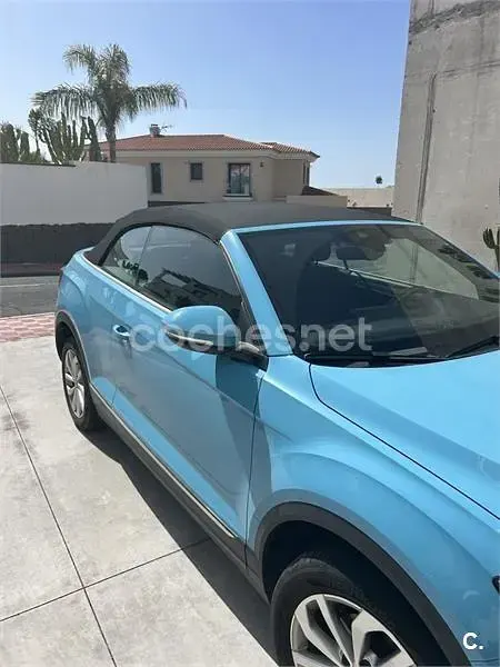 Usado VW T-Roc Style 110 CV (80 kW) 2022 Azul SUV