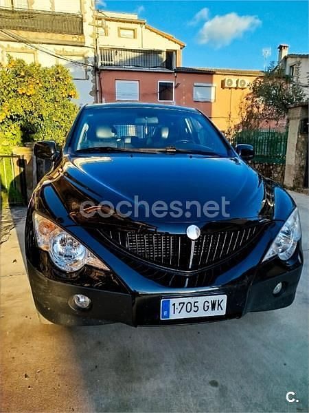 Negro Usado 2010 Ssangyong (KGM) Actyon SUV | 9000 € (Caro) - Imagen 1/4