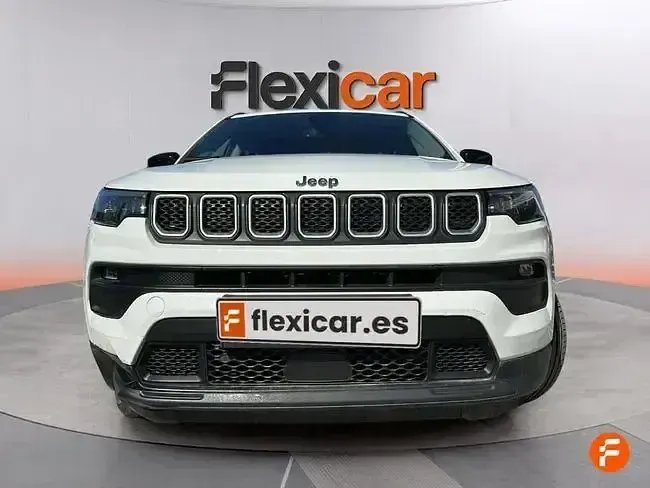 Usado Jeep Compass Longitude 130 CV (95 kW) 2021 Blanco SUV