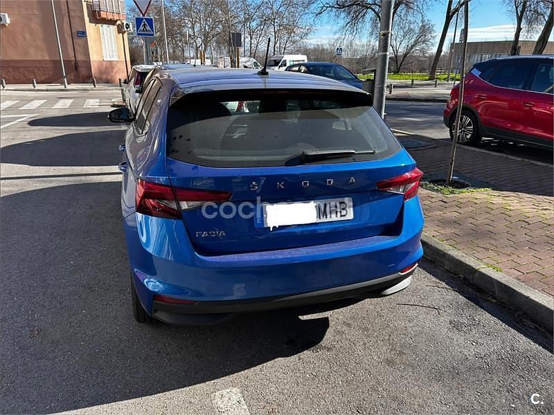 Usado Skoda Fabia Ambition 95 CV (69 kW) 2023 Azul Utilitario