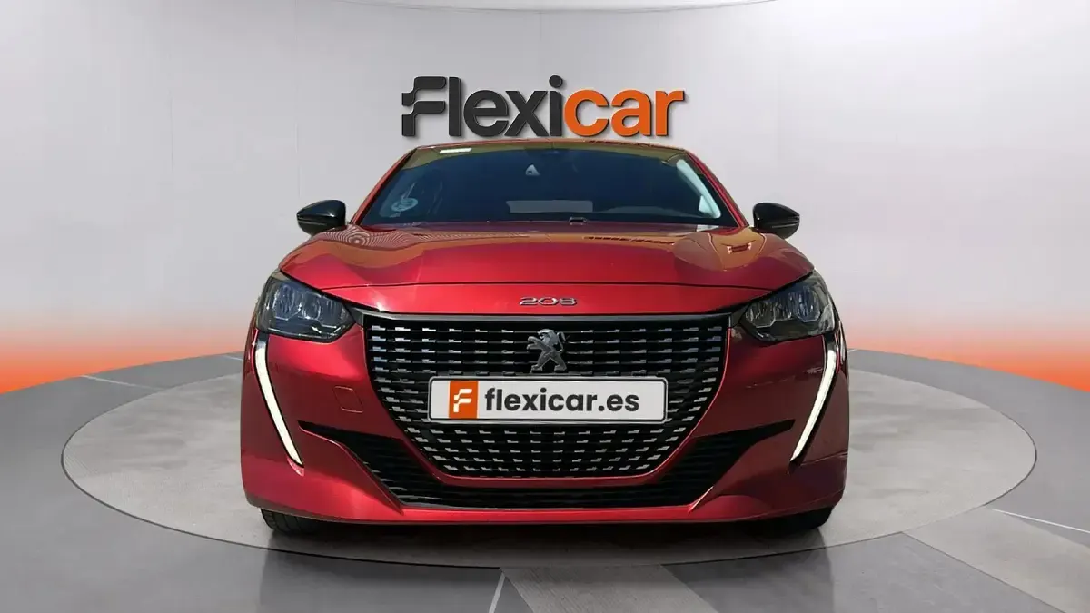 Usado Peugeot 208 Allure 101 CV (74 kW) 2023 Rojo Utilitario
