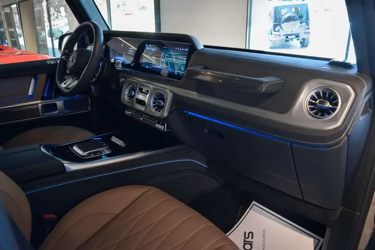 Nuevo Mercedes G63 AMG Exclusive 585 CV (430 kW) 2026 Gris SUV