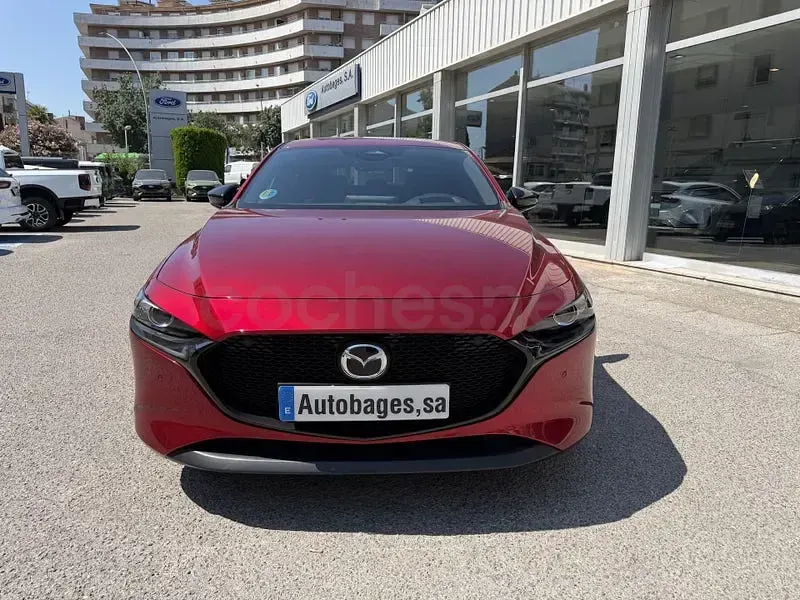 Usado Mazda 3 Homura-Line 122 CV (89 kW) 2023 Blanco Berlina