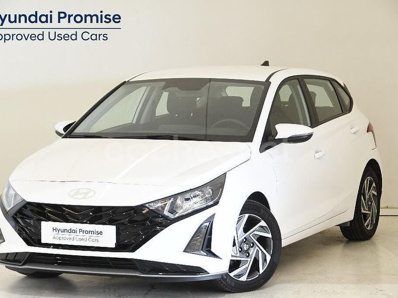 Atlas white Usado 2024 Hyundai i20 Berlina | 18.900 € (Precio justo) - Imagen 1/4
