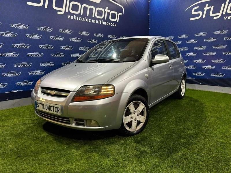 Gris Usado 2006 Chevrolet Kalos SE Utilitario | 3490 € (Precio justo) - Imagen 1/4
