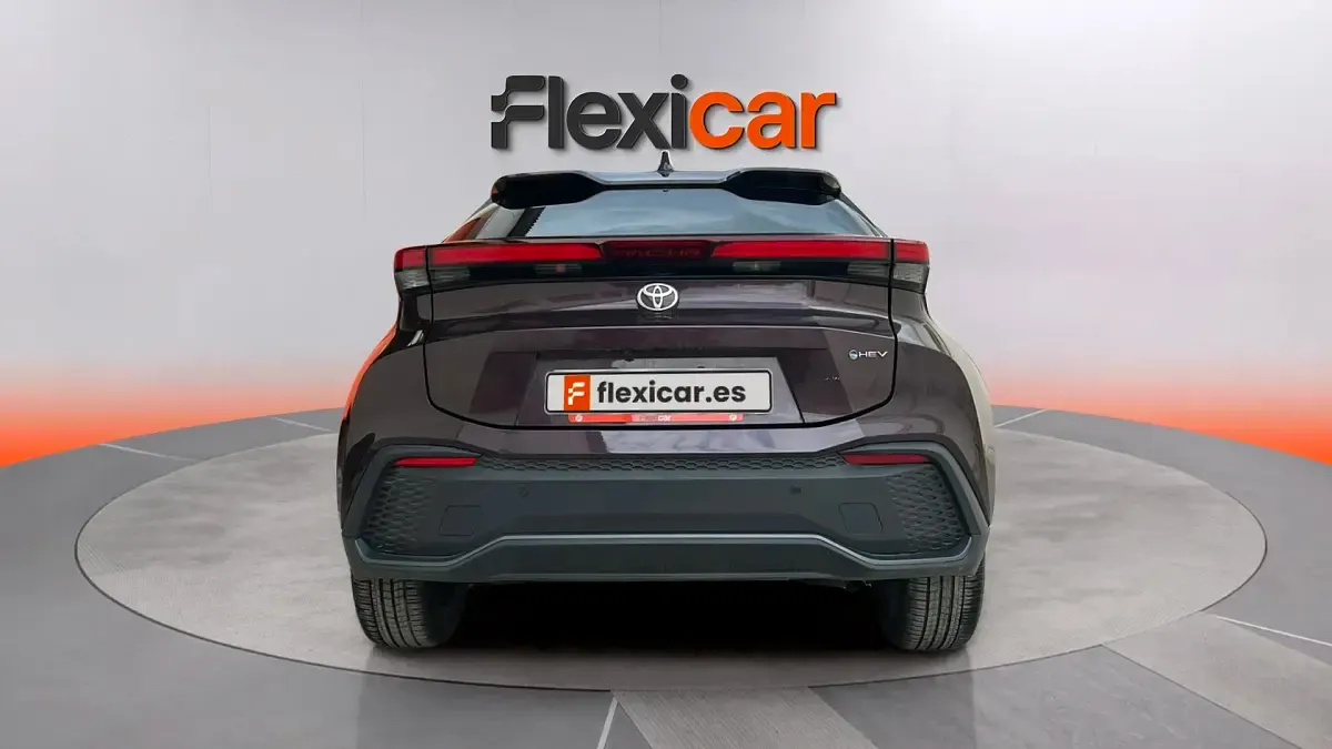 Usado Toyota C-HR Advance 140 CV (102 kW) 2024 Gris SUV