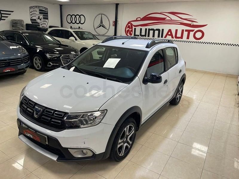 Usado Dacia Sandero Stepway 90 CV (66 kW) 2018 Blanco Berlina