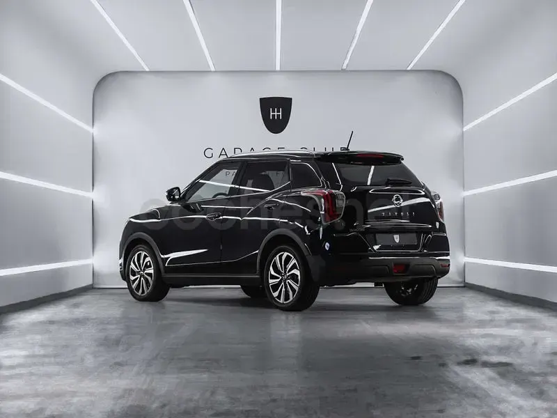 Usado SsangYong Tivoli 163 CV (119 kW) 2021 Negro SUV