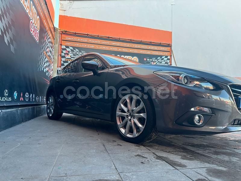 Usado Mazda 3 Style 150 CV (110 kW) 2015 Gris / plata Berlina
