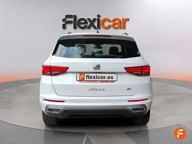 Usado Seat Ateca FR 150 CV (110 kW) 2025 Blanco SUV