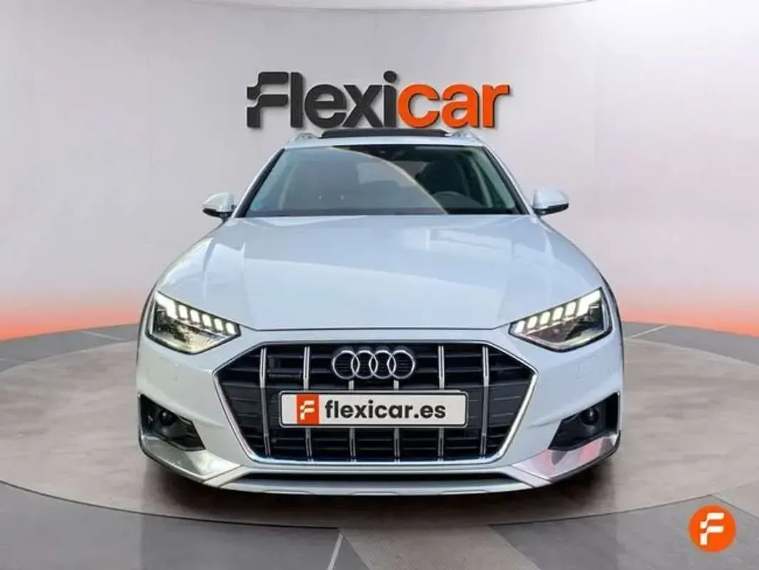 Usado Audi A4 204 CV (150 kW) 2022 Blanco Familiar