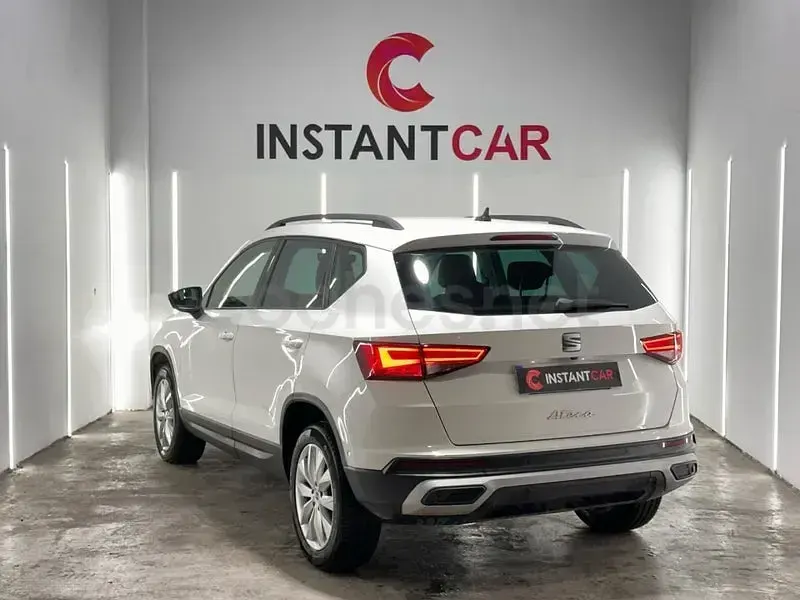 Usado Seat Ateca Style 110 CV (80 kW) 2021 Blanco SUV
