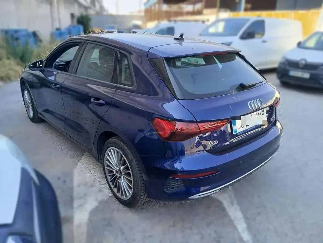 Usado Audi A3 Sportback Advanced 116 CV (85 kW) 2023 Azul Utilitario