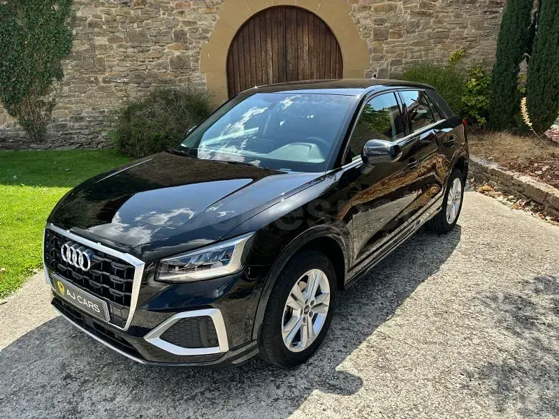 Usado Audi Q2 Advanced Plus 116 CV (85 kW) 2023 Negro SUV