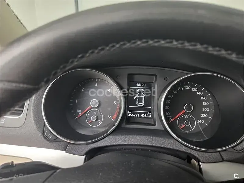 Usado VW Golf VI Advance 140 CV (102 kW) 2011 Gris / plata Utilitario
