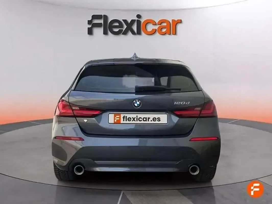 Usado BMW 120 192 CV (141 kW) 2020 Gris Berlina