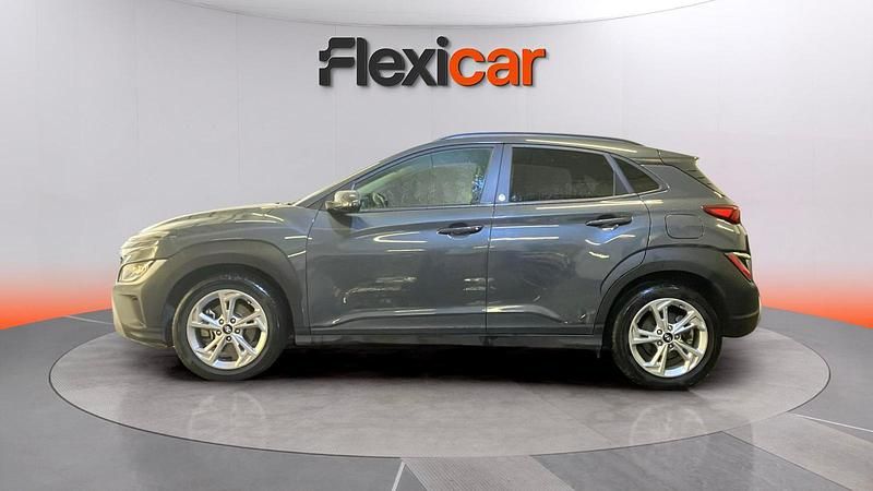 Usado Hyundai Kona 120 CV (88 kW) 2022 Gris SUV