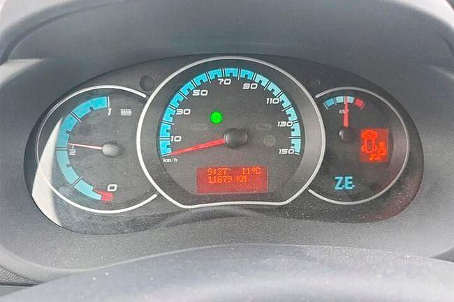 Usado Renault Kangoo 44 kW (60 CV) 2021 Blanco Monovolumen