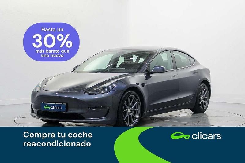Plateado Usado 2022 Tesla Model 3 Long Range AWD Berlina | 28.090 € (Buen precio) - Imagen 1/4