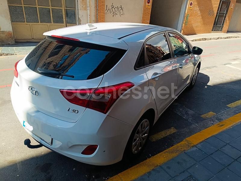 Brugt Hyundai i30 GO! 110 HK (80 kW) 2015 Hvid Sedan
