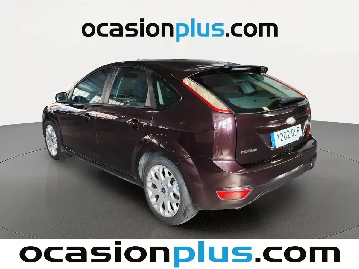 Usado Ford Focus Trend 100 CV (73 kW) 2009 Negro Utilitario