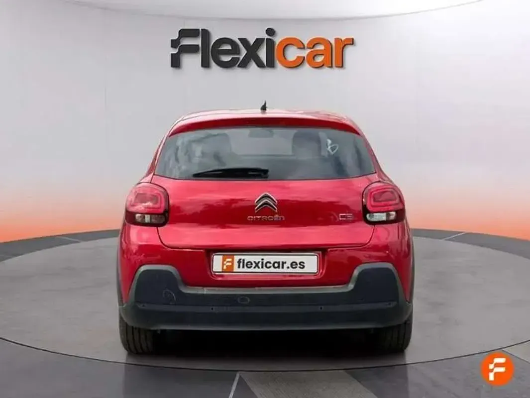 Usado Citroën C3 PureTech 110 HP (80 kW) 2024 Vermelho Sedan