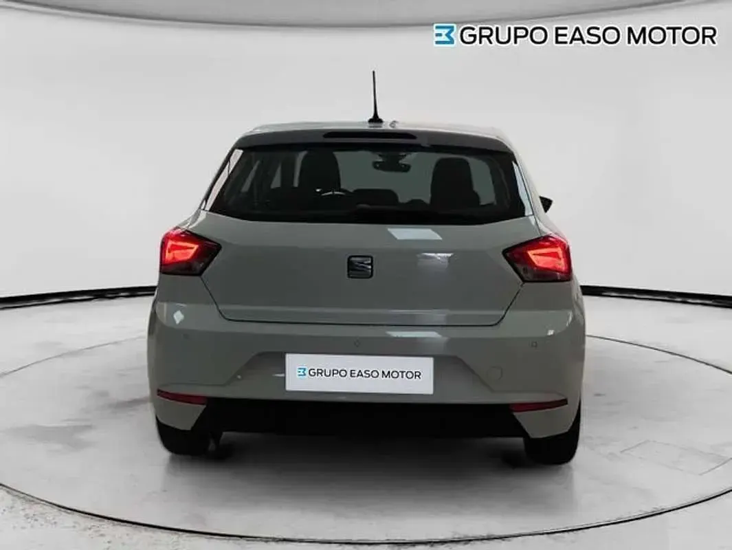 Usado Seat Ibiza Reference 80 CV (58 kW) 2022 Blanco Utilitario