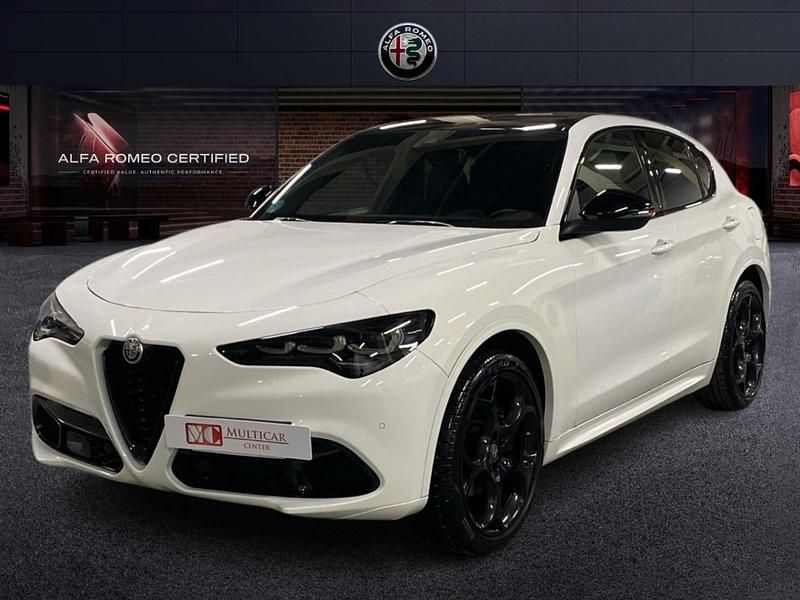 Usado Alfa Romeo Stelvio 210 CV (154 kW) 2024 Blanco SUV