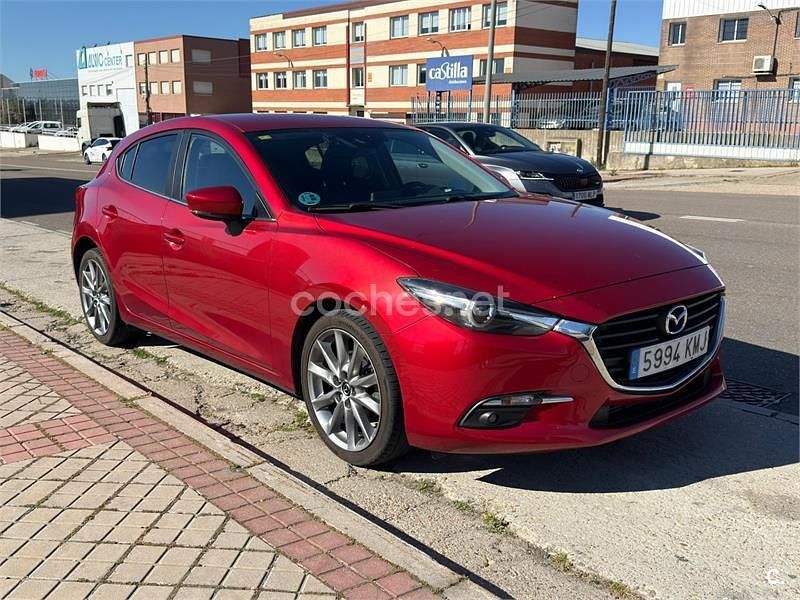 Usado Mazda 3 Edition 150 CV (110 kW) 2018 Rojo Berlina