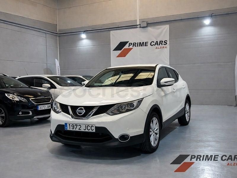 Usado Nissan Qashqai N-Connecta 110 CV (80 kW) 2015 Blanco SUV