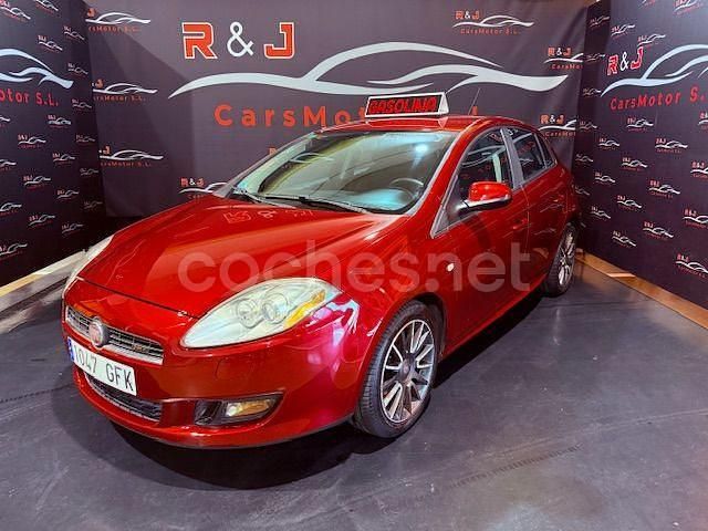 Granate Usado 2008 Fiat Bravo Dynamic Utilitario | 5290 € (Precio justo) - Imagen 1/4