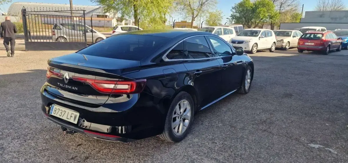 Usado Renault Talisman 150 CV (110 kW) 2020 Negro Familiar