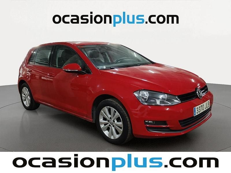 Usado VW Golf VII Edition 110 CV (80 kW) 2016 Rojo Utilitario