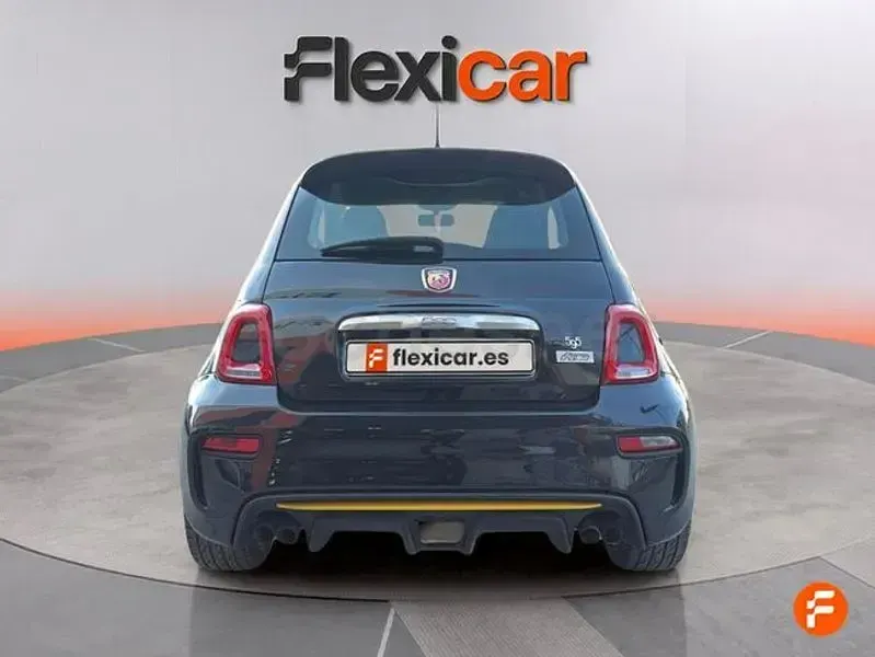 Usado Abarth 595 Pista 160 CV (117 kW) 2017 Negro Berlina