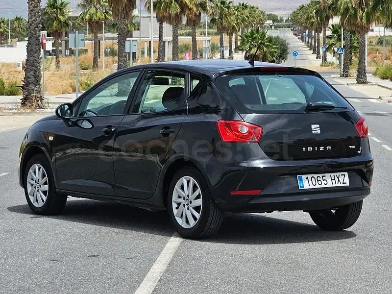 Usado Seat Ibiza Style 105 CV (77 kW) 2015 Negro Berlina