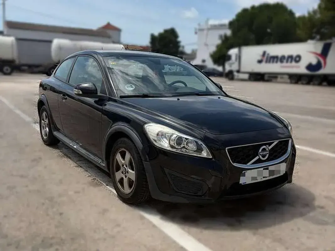 Usado Volvo C30 Drive Kinetic 110 CV (80 kW) 2010 Negro Utilitario