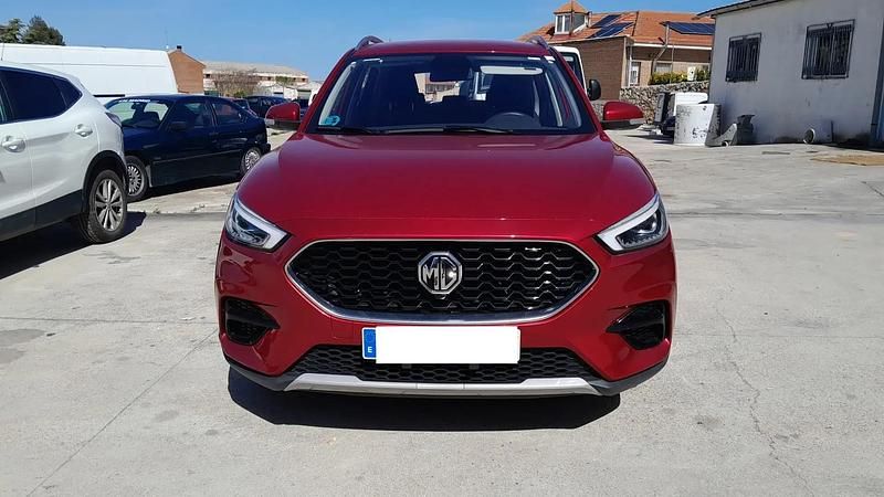 Usado MG ZS 106 CV (77 kW) 2022 Rojo Berlina