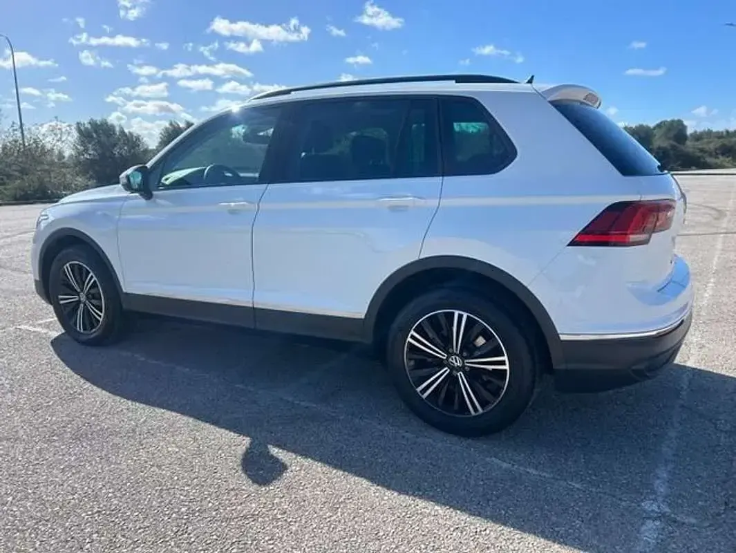 Usado VW Tiguan Life 131 CV (96 kW) 2024 Blanco SUV