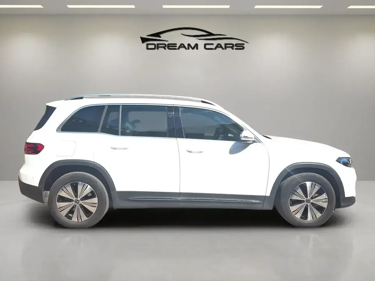 Usado Mercedes EQA350 214 kW (292 CV) 2024 Blanco SUV