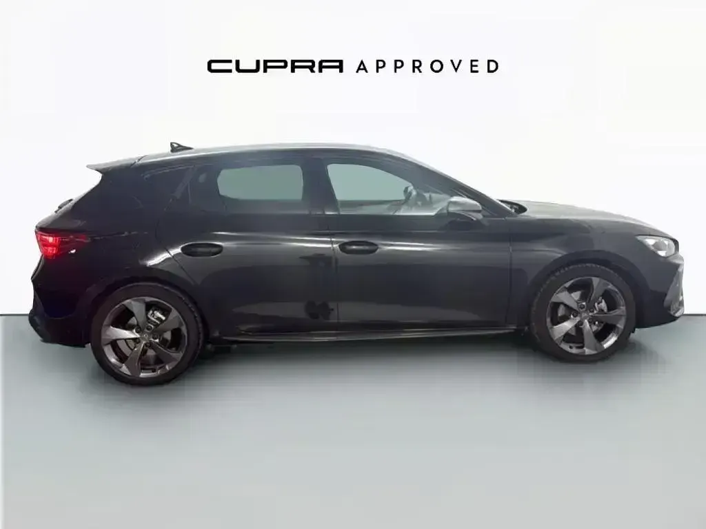Usado Cupra Leon 150 CV (110 kW) 2025 Negro Berlina