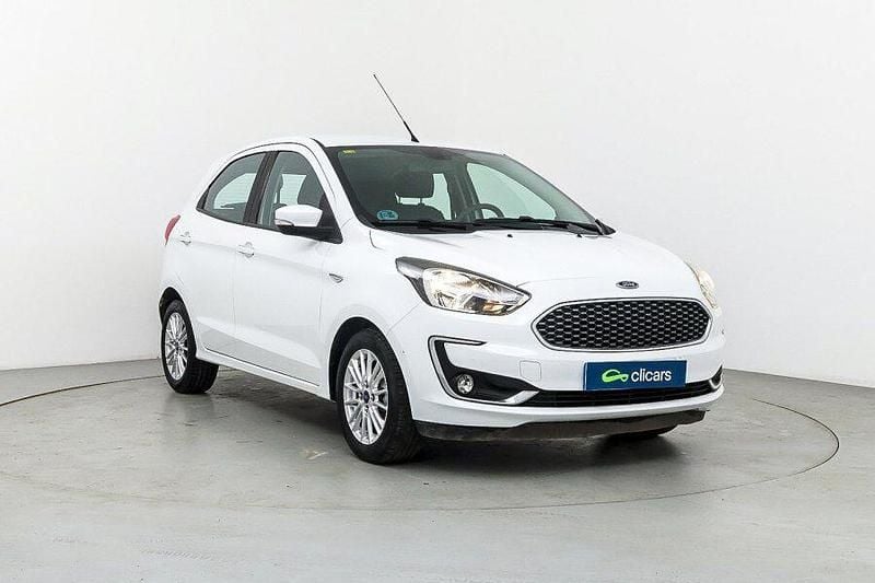 Usado Ford Ka 85 CV (62 kW) 2018 Blanco Berlina