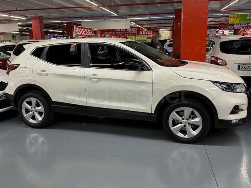 Usado Nissan Qashqai N-Connecta 115 CV (84 kW) 2017 Blanco SUV