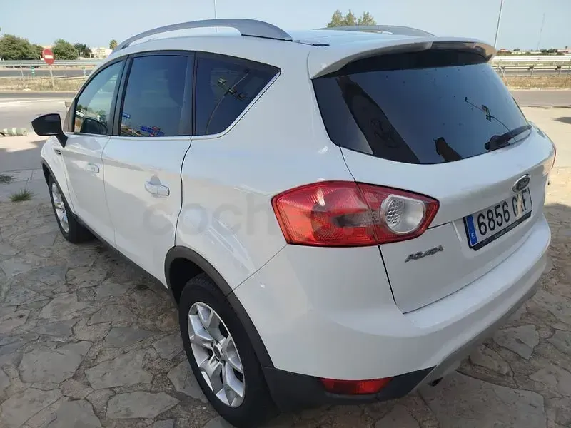 Usado Ford Kuga Titanium 140 CV (102 kW) 2010 Blanco SUV